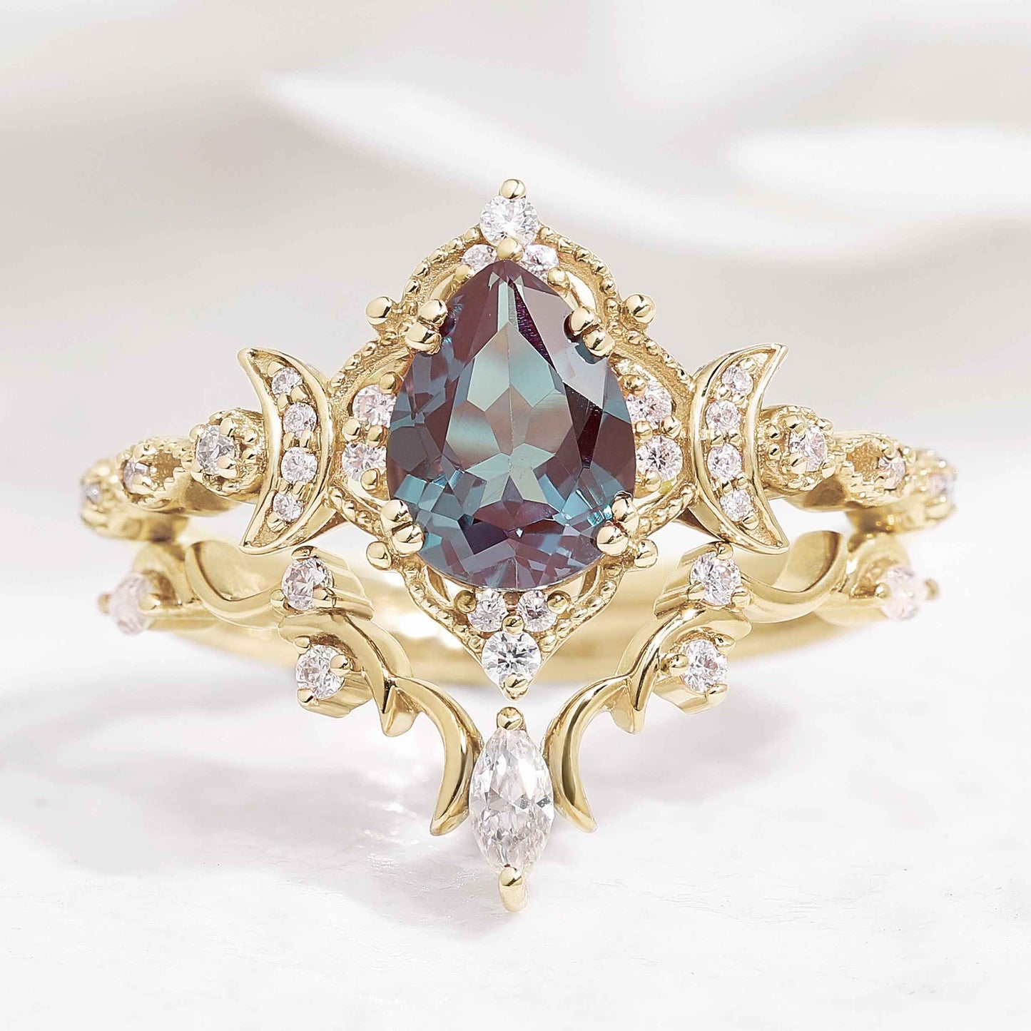 Unique Design Pear Cut Alexandrite Engagement Ring Set 2pcs