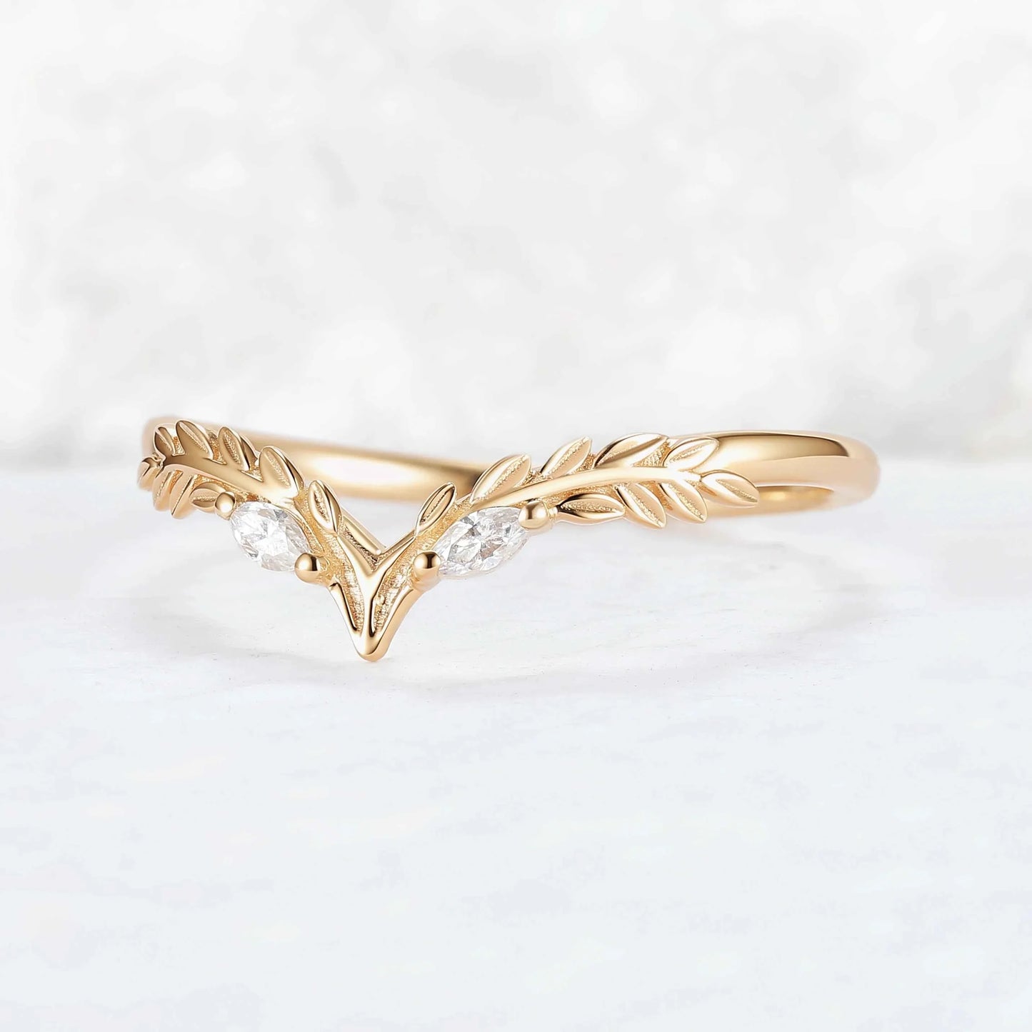 Marqusie Cut Moissanite Olive Leaf 'Antlers' Curved Stacking Ring