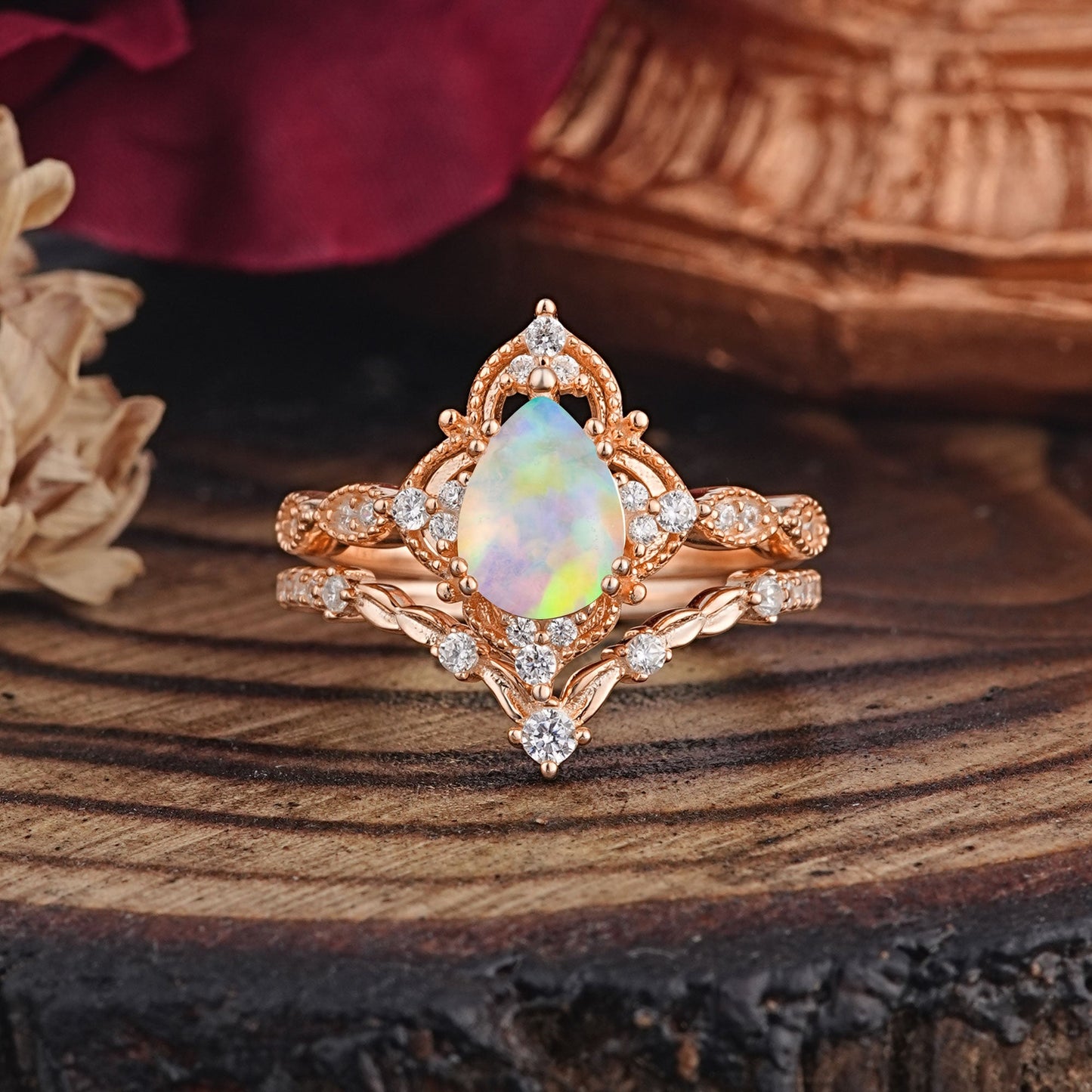 Luxury Vintage Pear-Cut Opal Bridal Ring Set