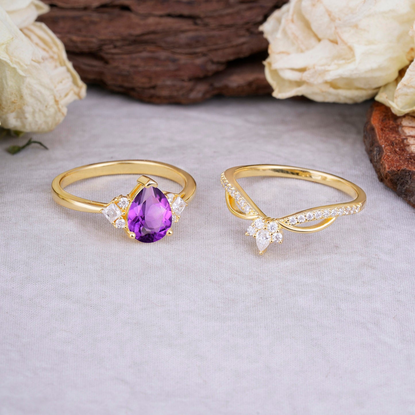 Fashion-Forward 3 Prong Luxury Pear-Cut Natural Amethyst Engagement Ring Set