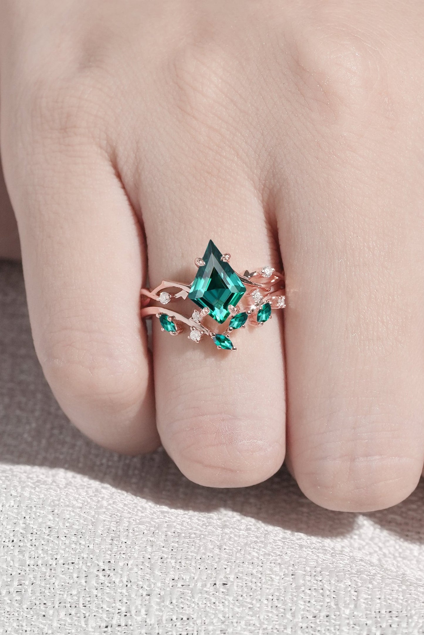 Unique Kite Cut Emerald Leaf and Vine Ring Set 2pcs