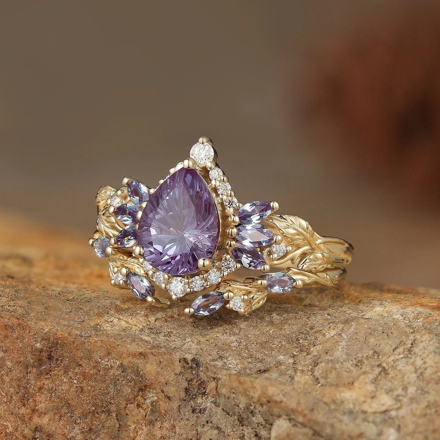 Fairy Ring-Alexandrite Halo Gold Ring Set 2pcs-Vivienne