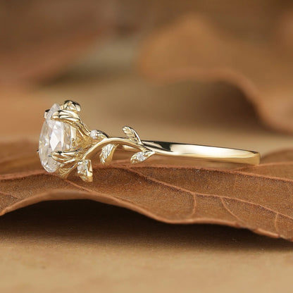1.7ct Pear Leaf Moissanite Engagement Ring-Clementine