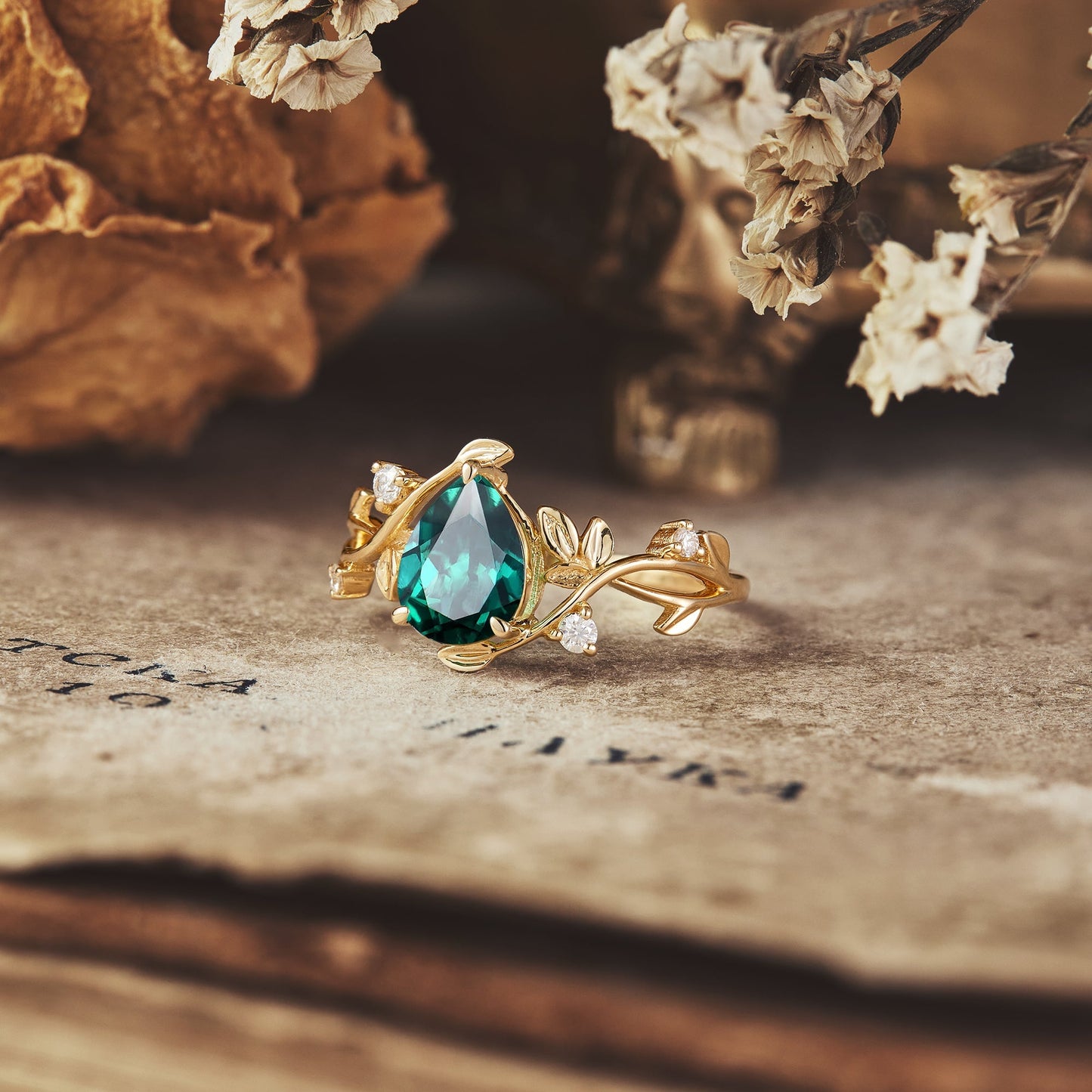 6x8mm Pear Cut Emerald Leaf Ring - Grace (925 Silver)
