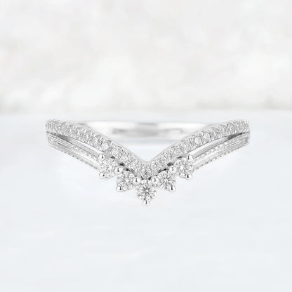 Chevron Round Cut Moissanite Beaded Edge Stacking Ring