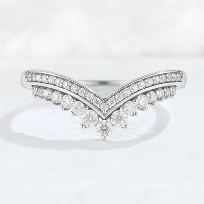 Chevron Round Cut Moissanite Stacking Stacking Ring