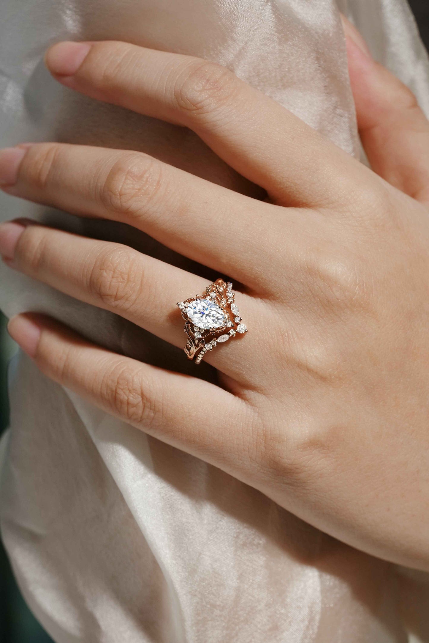 Oval Cut Moissanite Leaf Engagement Ring Bridal Set 2pcs