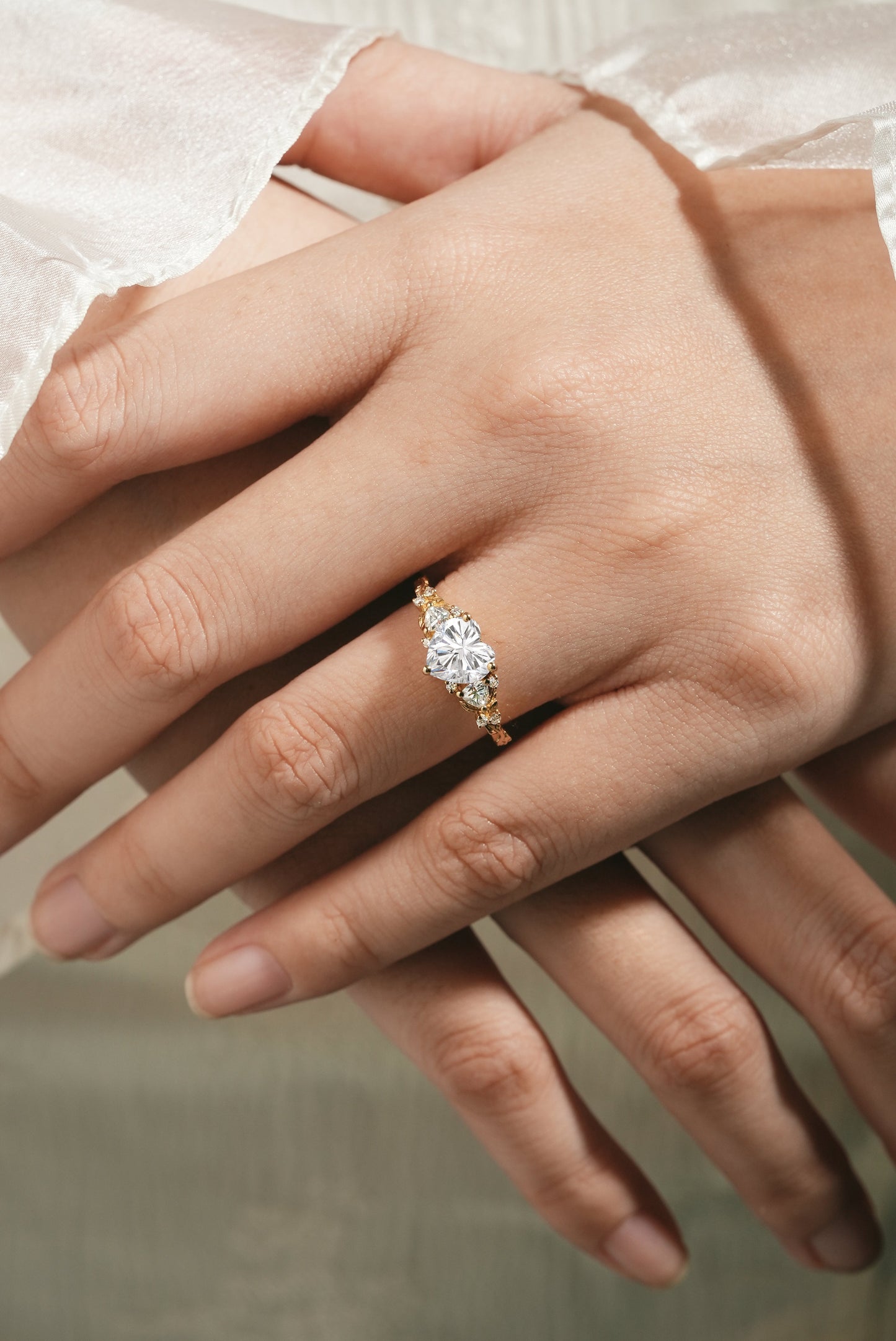 Unique Design Heart Cut Moissanite Leaf Engagement Ring