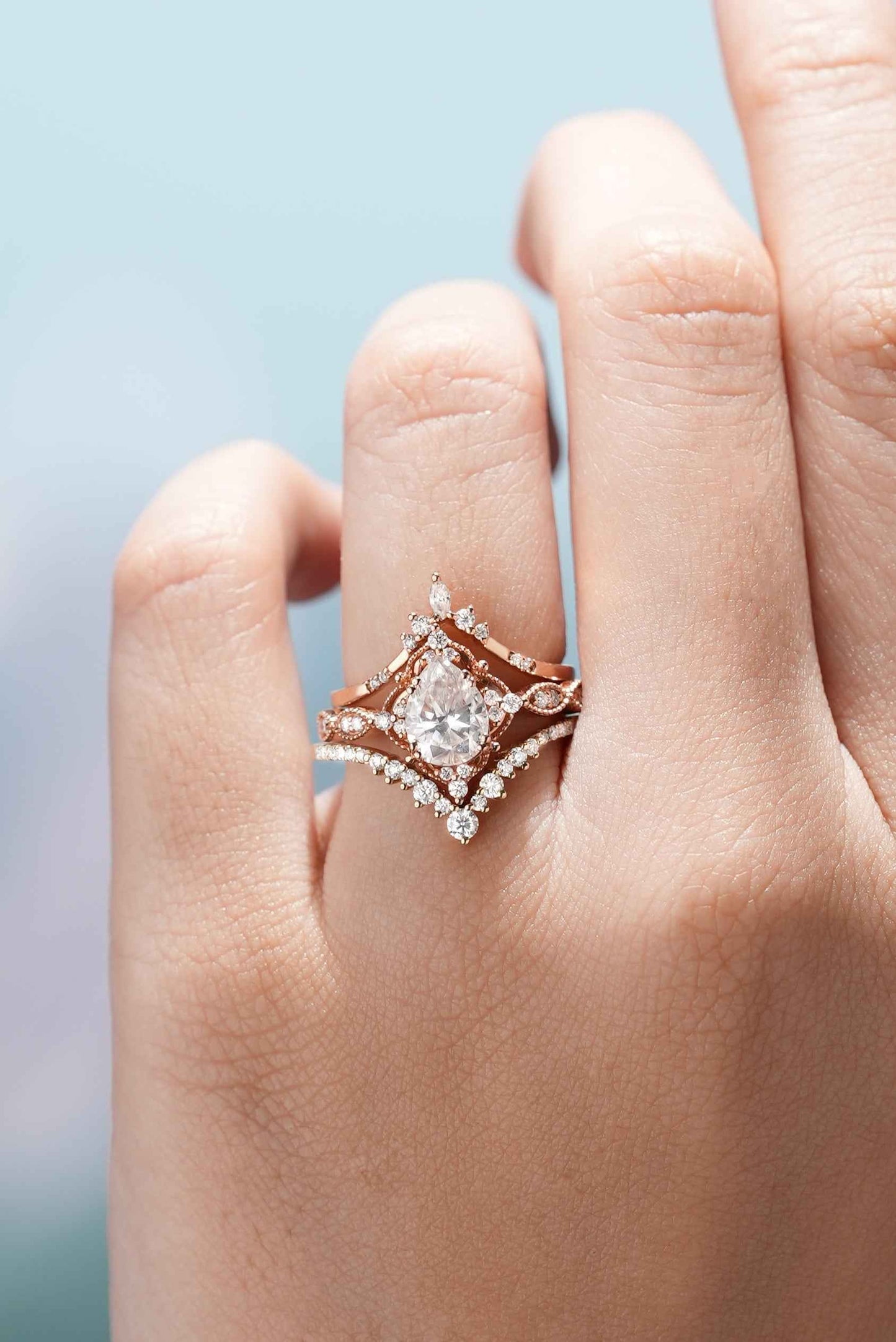 Signature Vintage Pear Cut Moissanite Engagement Ring Set 3pcs Bridal Set