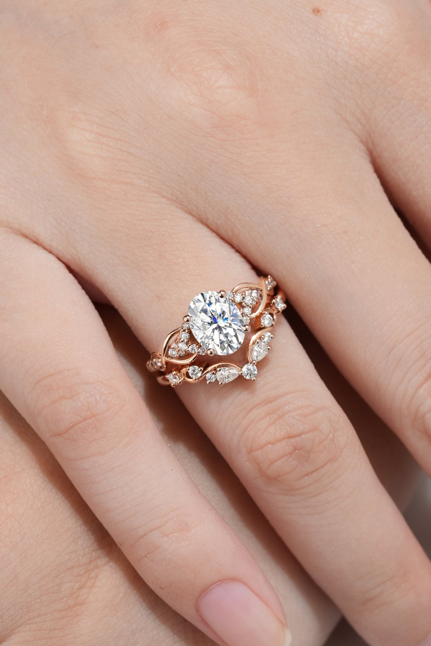 Oval Cut Moissanite Engagement Ring Curved Wedding Band 2pcs