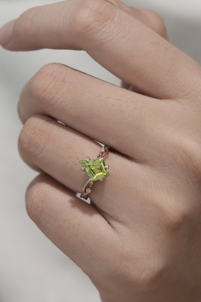 Unique Kite Cut Peridot Vine Gemstone Ring
