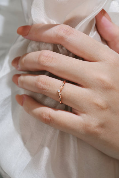 V Shaped Moissanite Stackable Leaf Wedding Band