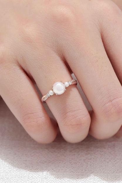 Nature Round Pearl Twisted Gemstone Ring