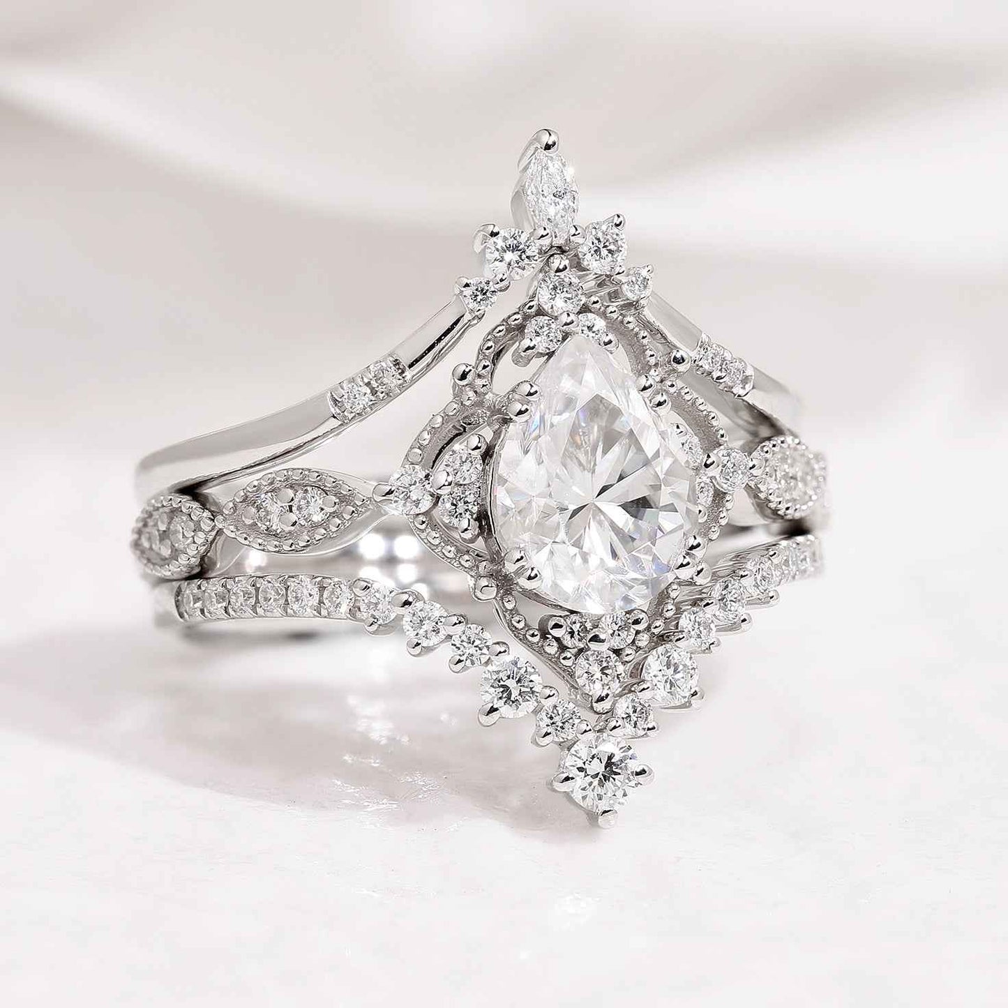 Signature Vintage Pear Cut Moissanite Engagement Ring Set 3pcs Bridal Set