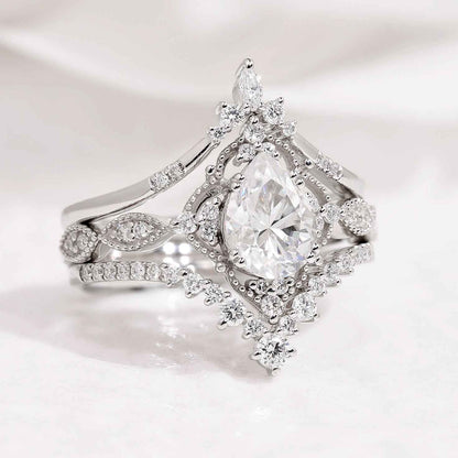 Signature Vintage Pear Cut Moissanite Engagement Ring Set 3pcs Bridal Set