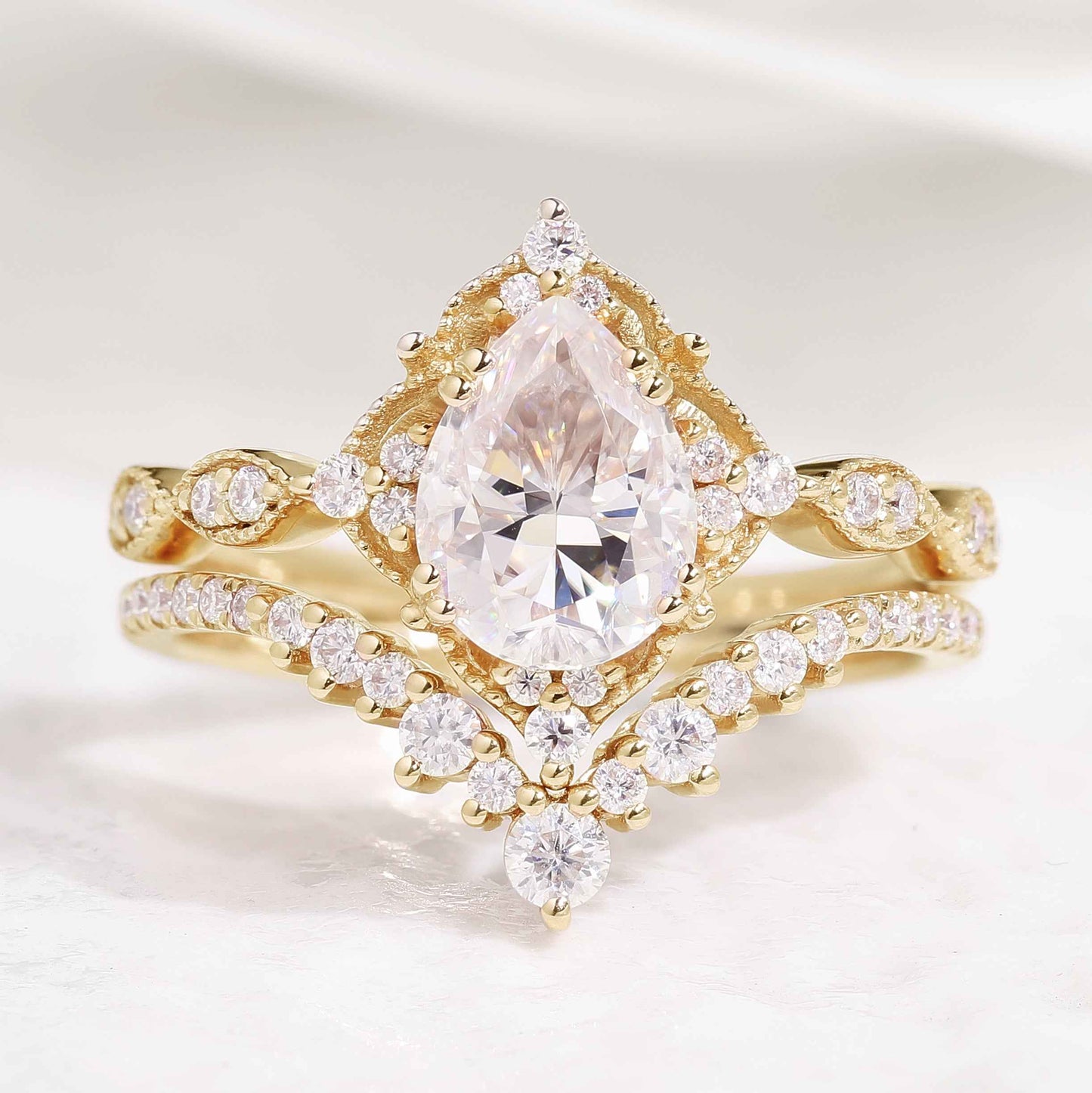 Vintage Pear Shaped Moissanite Engagement Ring Bridal Set 2pcs