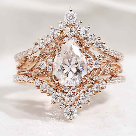 Nature Inspired Leaf Pear Cut Engagement Ring Set 3pcs