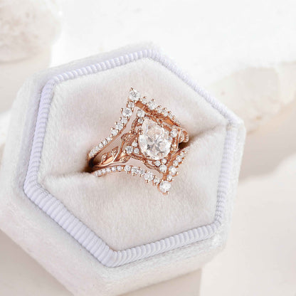 Nature Inspired Leaf Pear Cut Engagement Ring Set 3pcs