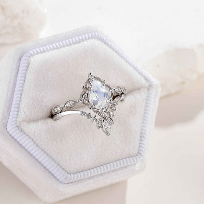 Vintage Pear Cut Moissanite Platinum Engagement Ring Set