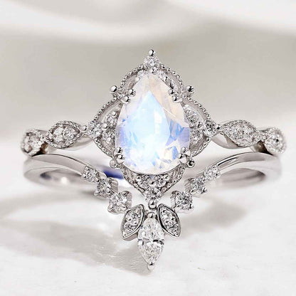 Vintage Pear Cut Moissanite Platinum Engagement Ring Set
