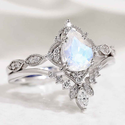 Vintage Pear Cut Moissanite Platinum Engagement Ring Set