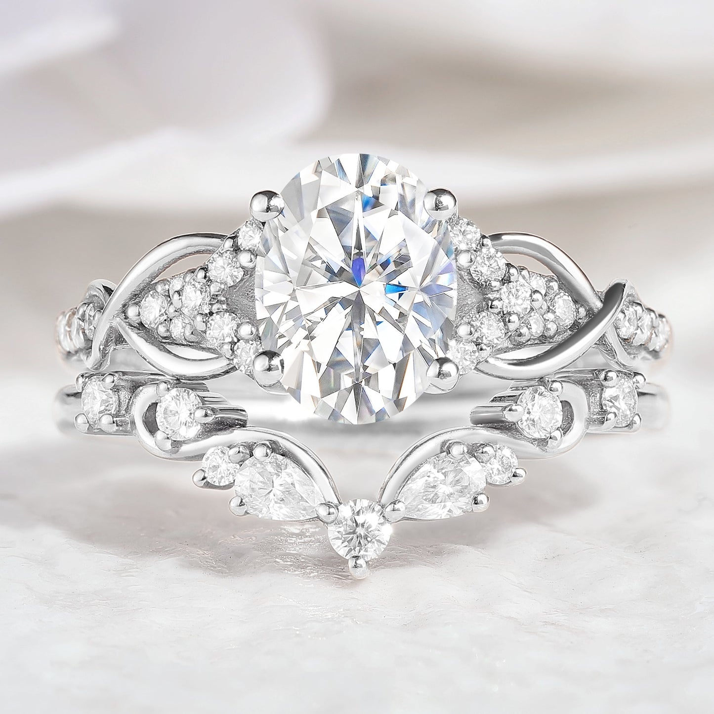 Oval Cut Moissanite Engagement Ring Curved Wedding Band 2pcs