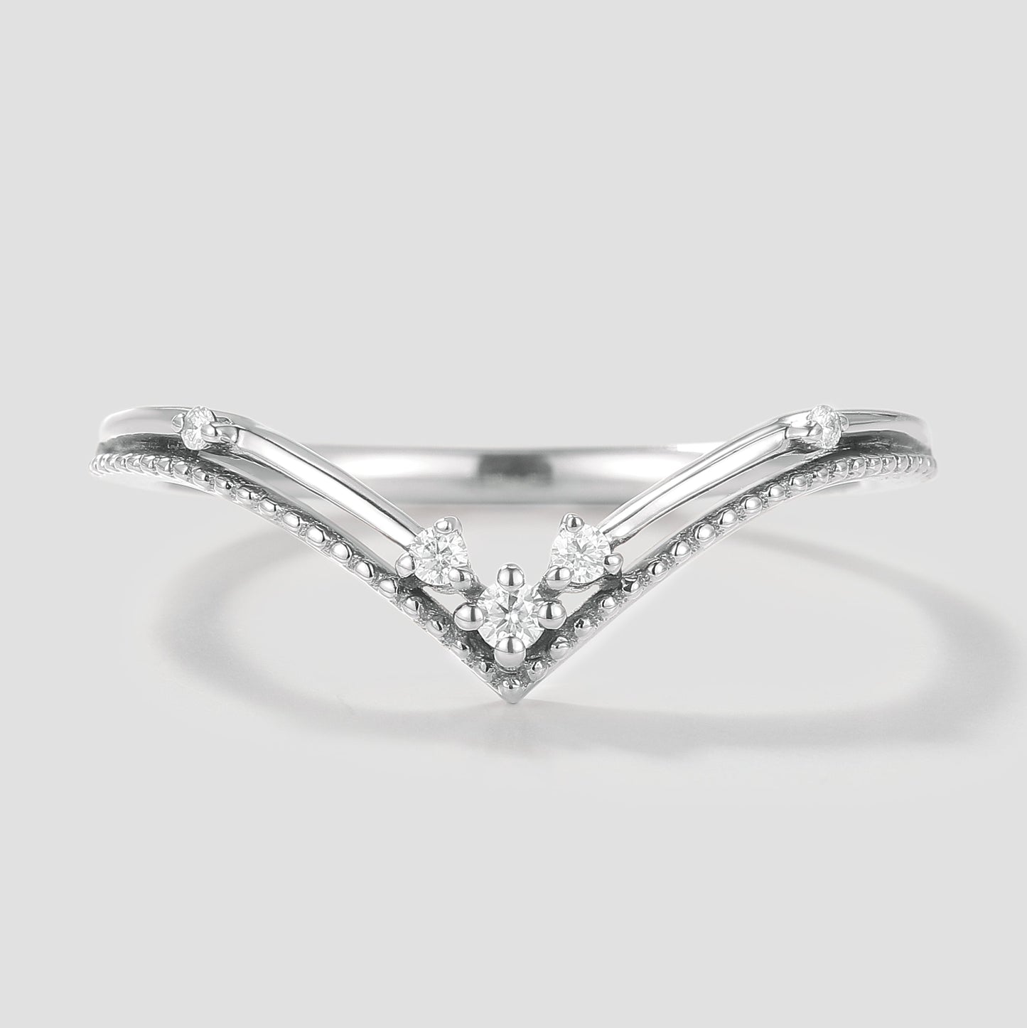 1.5mm Curved Moissanite Stackable Wedding Band