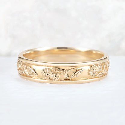 Mens 10K Yellow Gold Wedding Band with Hand-Engraved Flowers
