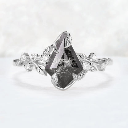 Nature Inspired Leaf Intertwined Design Salt and Pepper Crystal Ring