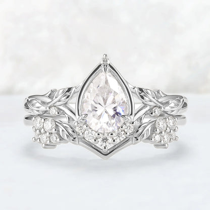 Nature Inspired Pear Cut Moissanite Leaves Gemstone Ring Set 2pcs