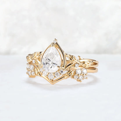Nature Inspired Pear Cut Moissanite Leaves Gemstone Ring Set 2pcs