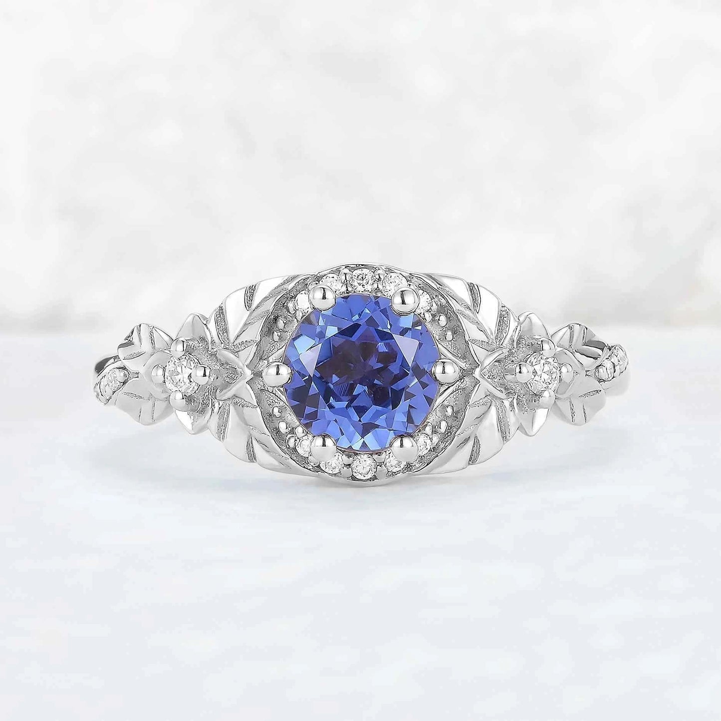 Nature Inspired Round Cut Cornflower Sapphire Gemstone Ring