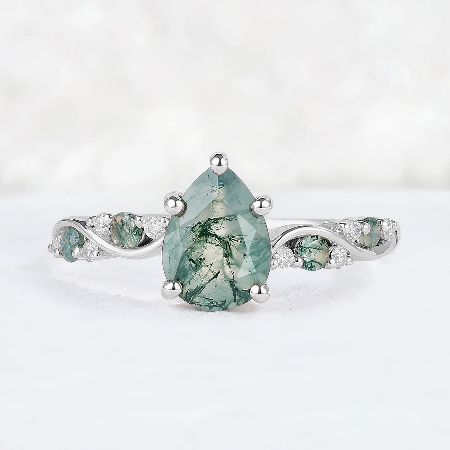 Nature Pear Shaped Moss Agate Vine Gemstone Ring