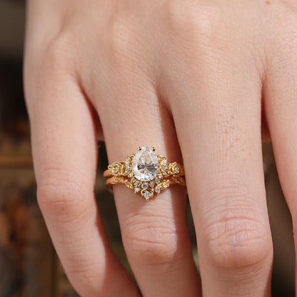 Pear Cut Moissanite Moon And Flower Inspired Bridal Ring Set