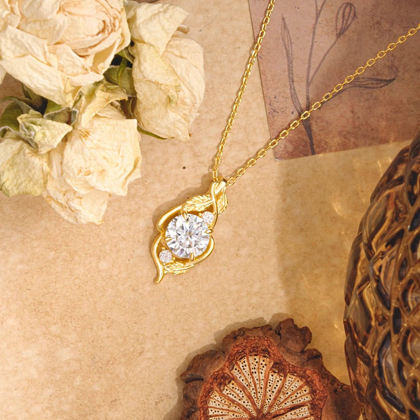 Leaf Themed Round Cut Moissanite Pendant Necklace Anniversary Gifts For Women