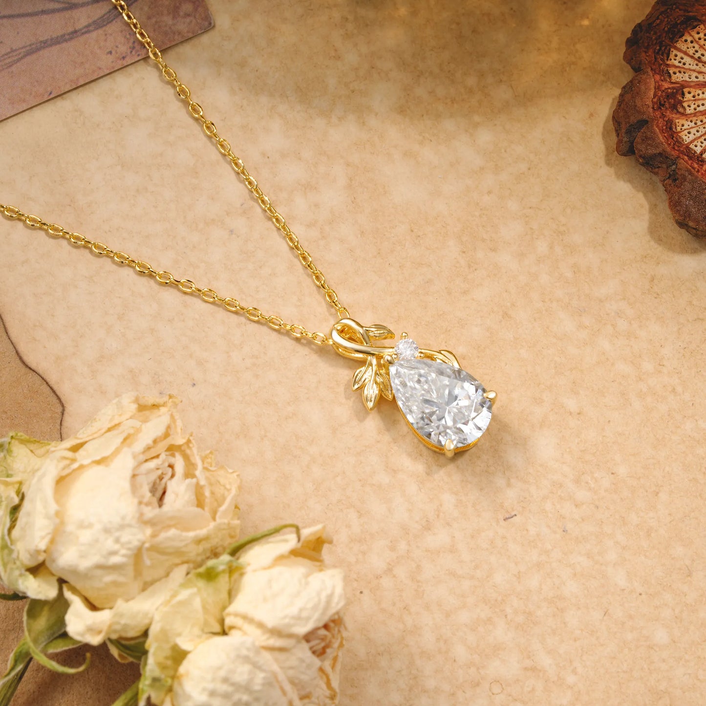 Nature-inspired 4-Prong Pear-Cut moissanite pendant