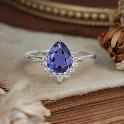 Pear Cut Vintage Tanzanite Engagement Ring Cluster Ring for Women