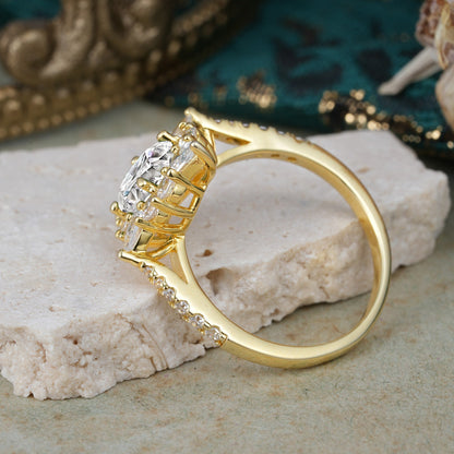 Luxury Oval Cut Halo Pavé Lab Diamond Engagement Ring