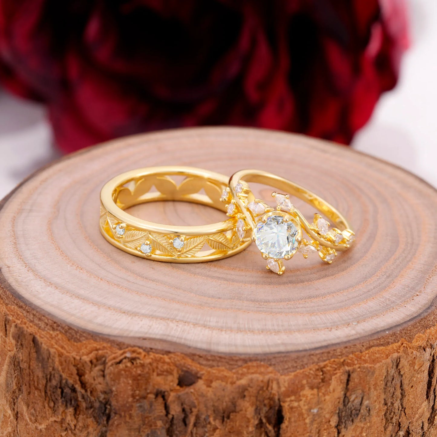 Elegant Leaf Design Moissanite Wedding Ring for Her and Him