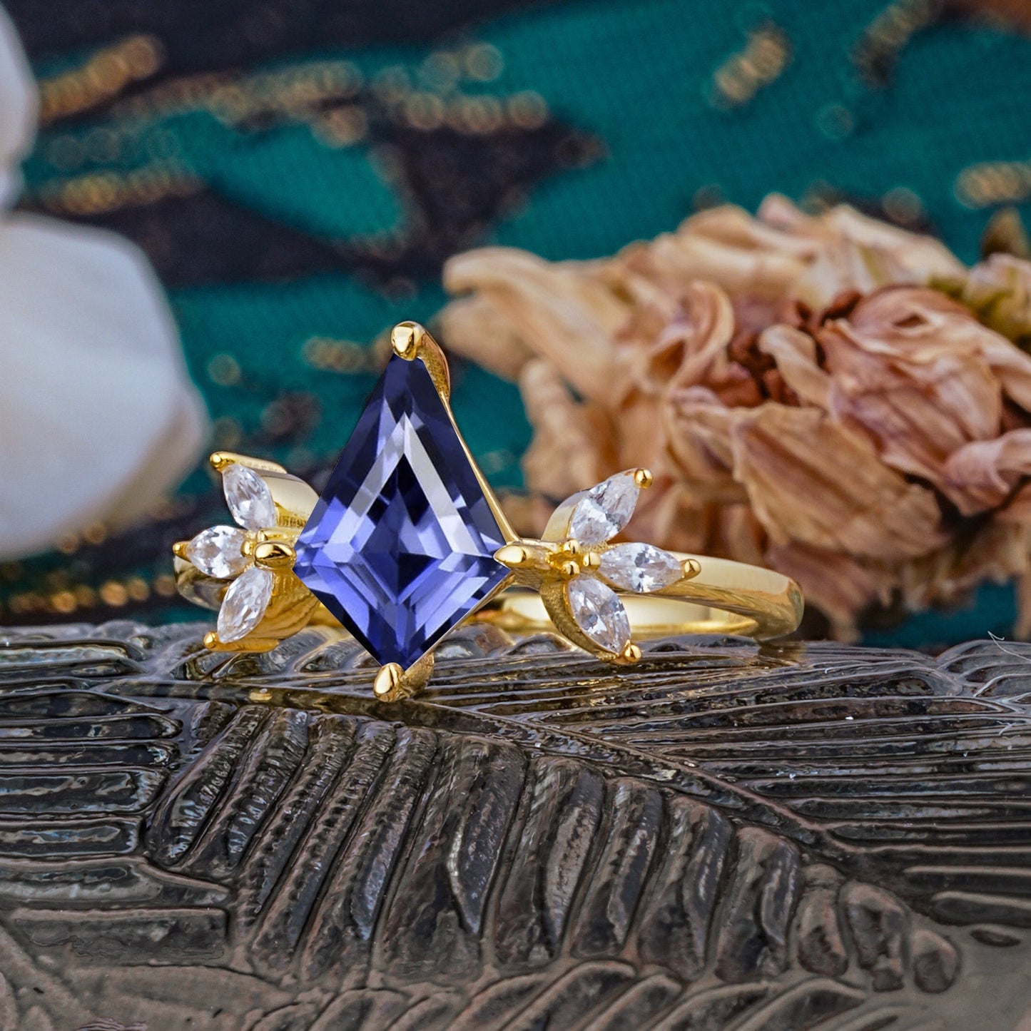 Minimalist Luxe 4-Prong Kite-Cut Tanzanite Engagement Ring