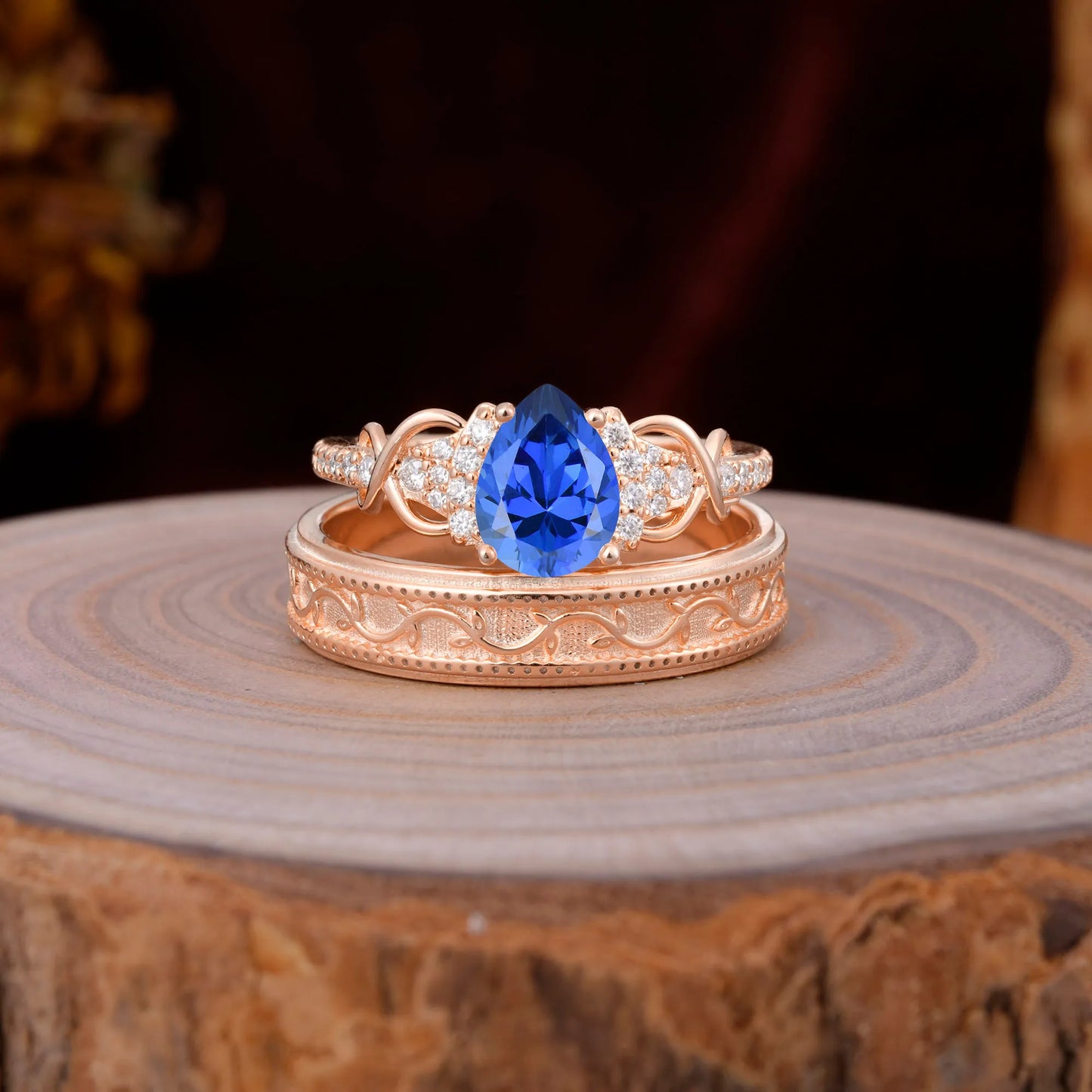 Luxurious Vintage 4-Prong Pear-Cut Sapphire Engagement Couple Rings