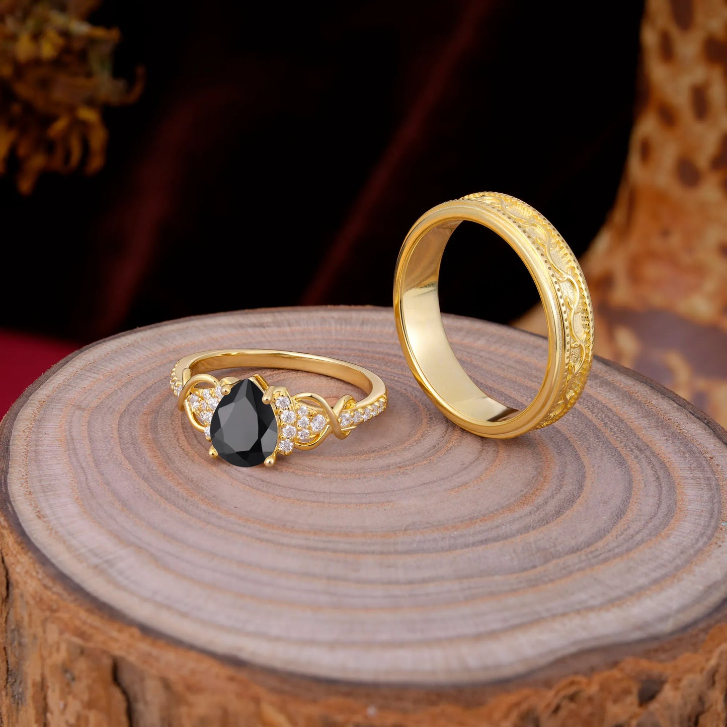 Luxurious Vintage 4-Prong Pear-Cut Natural Black Onyx Engagement Couple Rings