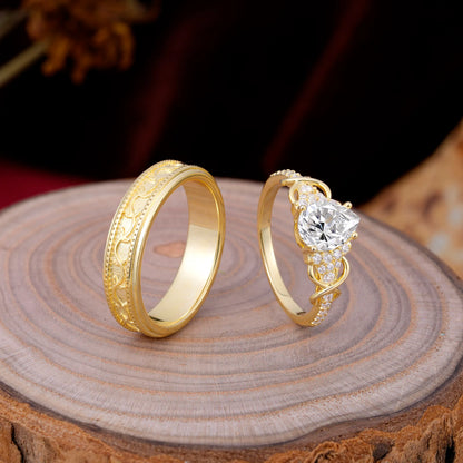 Luxurious Vintage 4-Prong Pear-Cut Lab Diamond Engagement Couple Rings