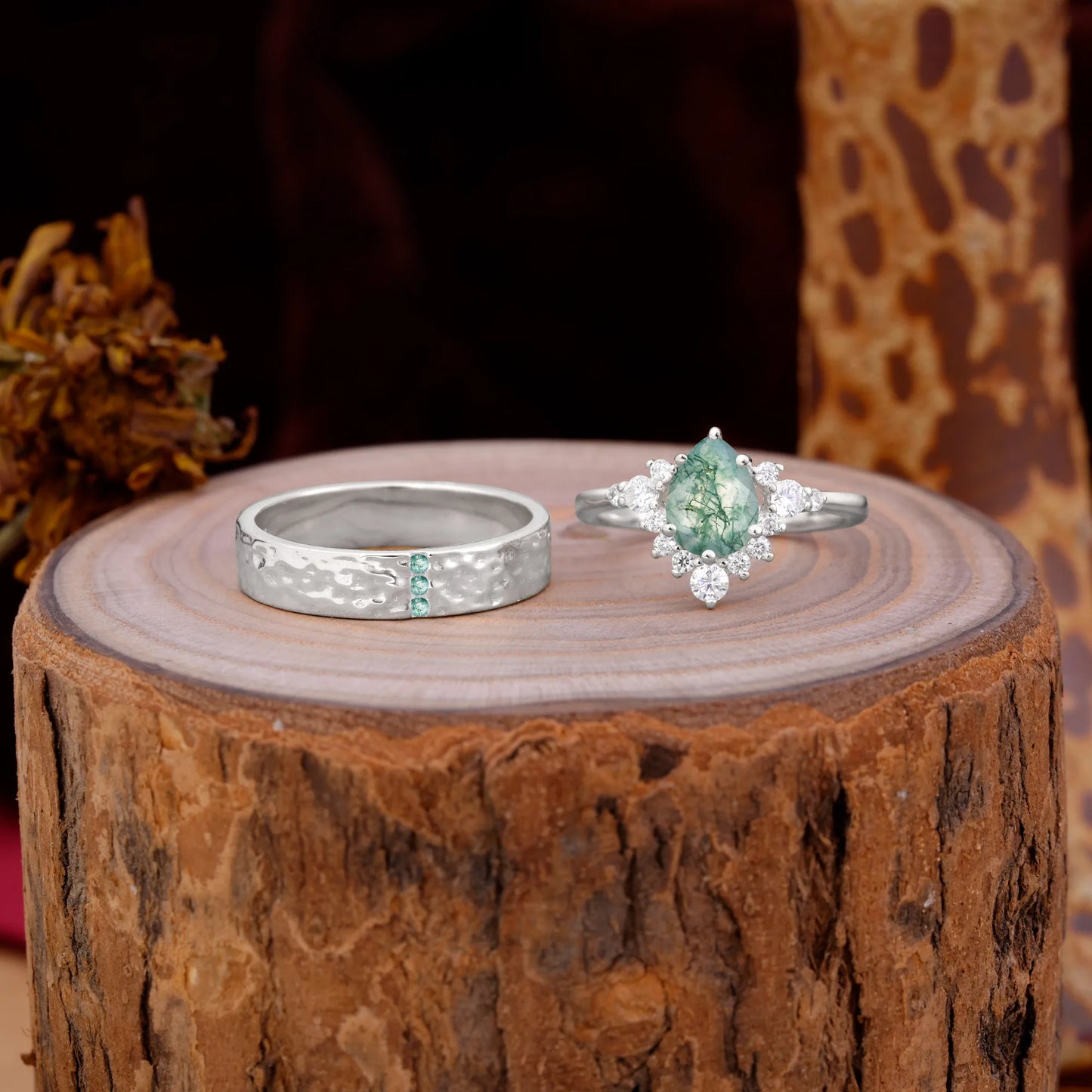 Luxurious 5-Prong Pear-Cut Moss Agate Engagement Couple Rings