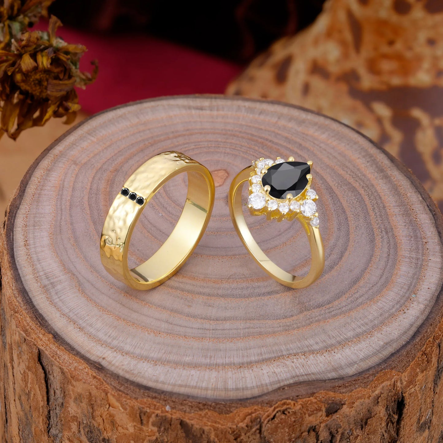Luxurious 5-Prong Pear-Cut Black Onyx Engagement Couple Rings