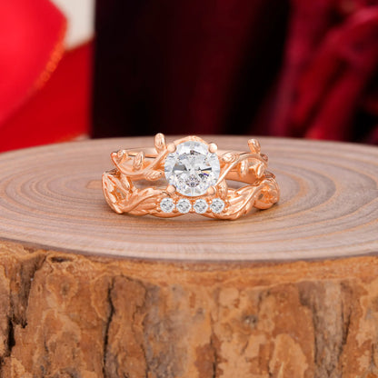 Nature-Inspired Leaf & Floral Round Cut Moissanite Couple Rings Set