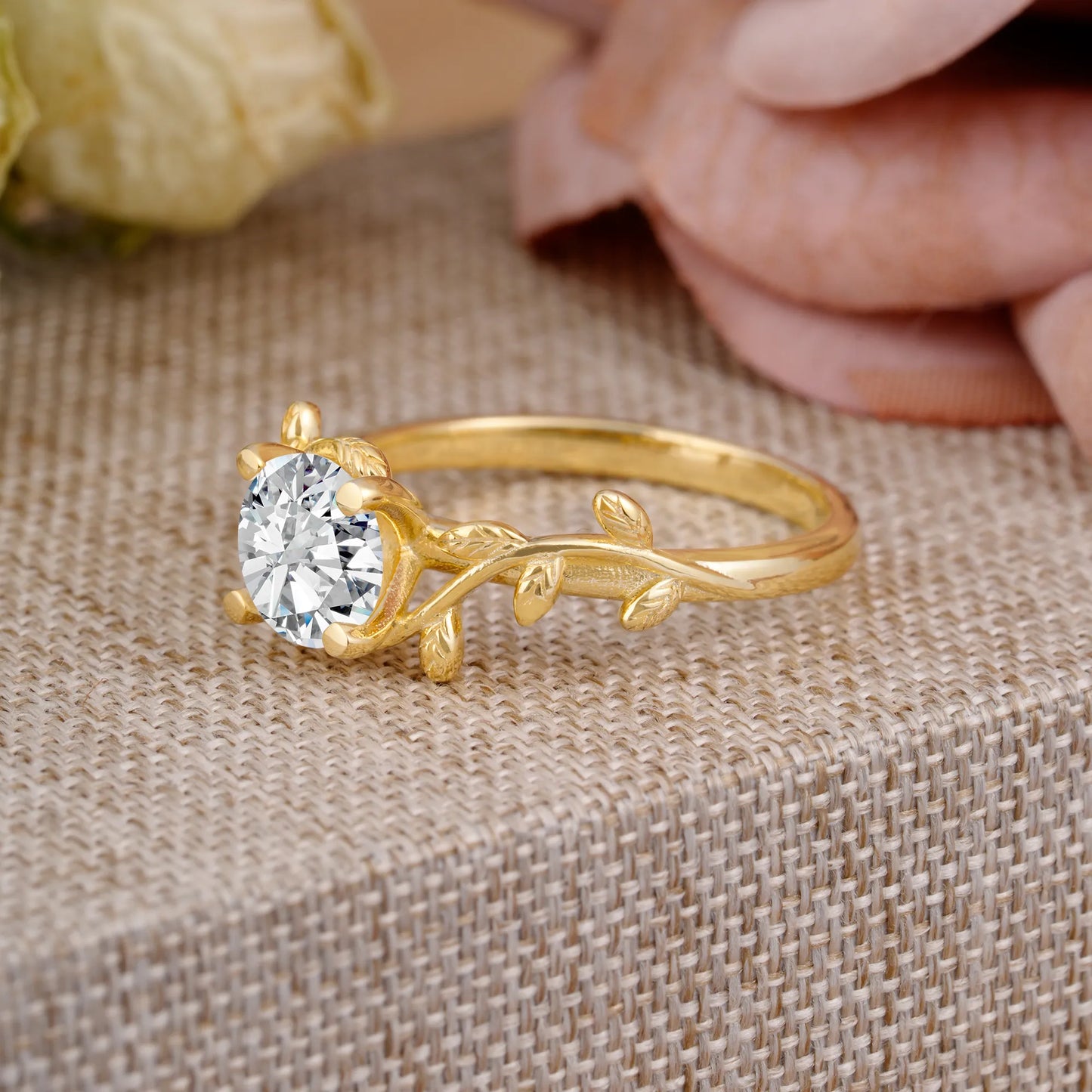 Nature-Inspired Classic 4-Prong Round Lab Diamond Engagement Ring