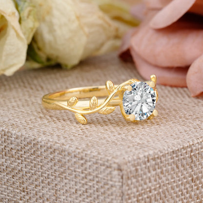 Nature-Inspired Classic 4-Prong Round Lab Diamond Engagement Ring