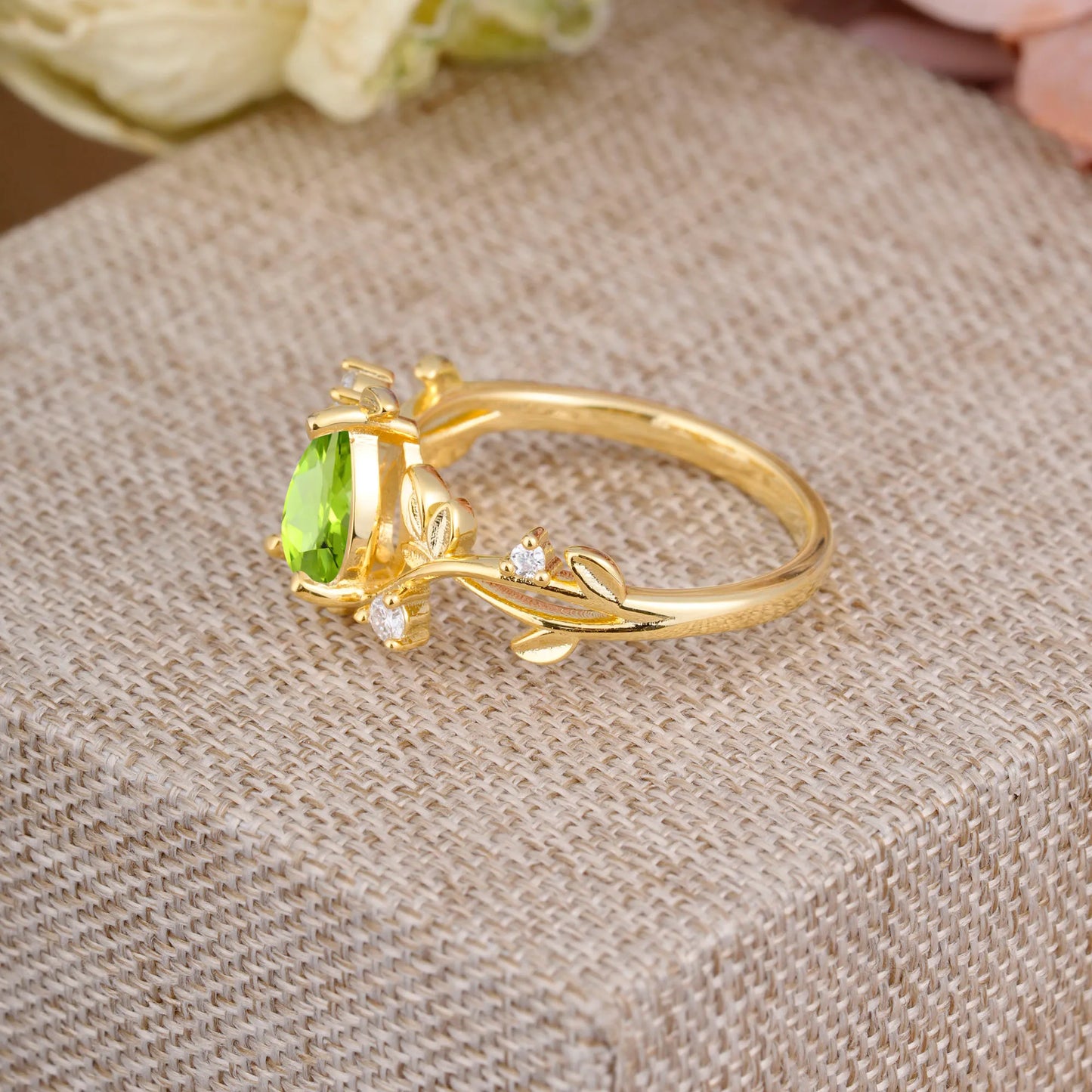 Branch-Inspired 3-Prong Pear-Cut Peridot Engagement Ring
