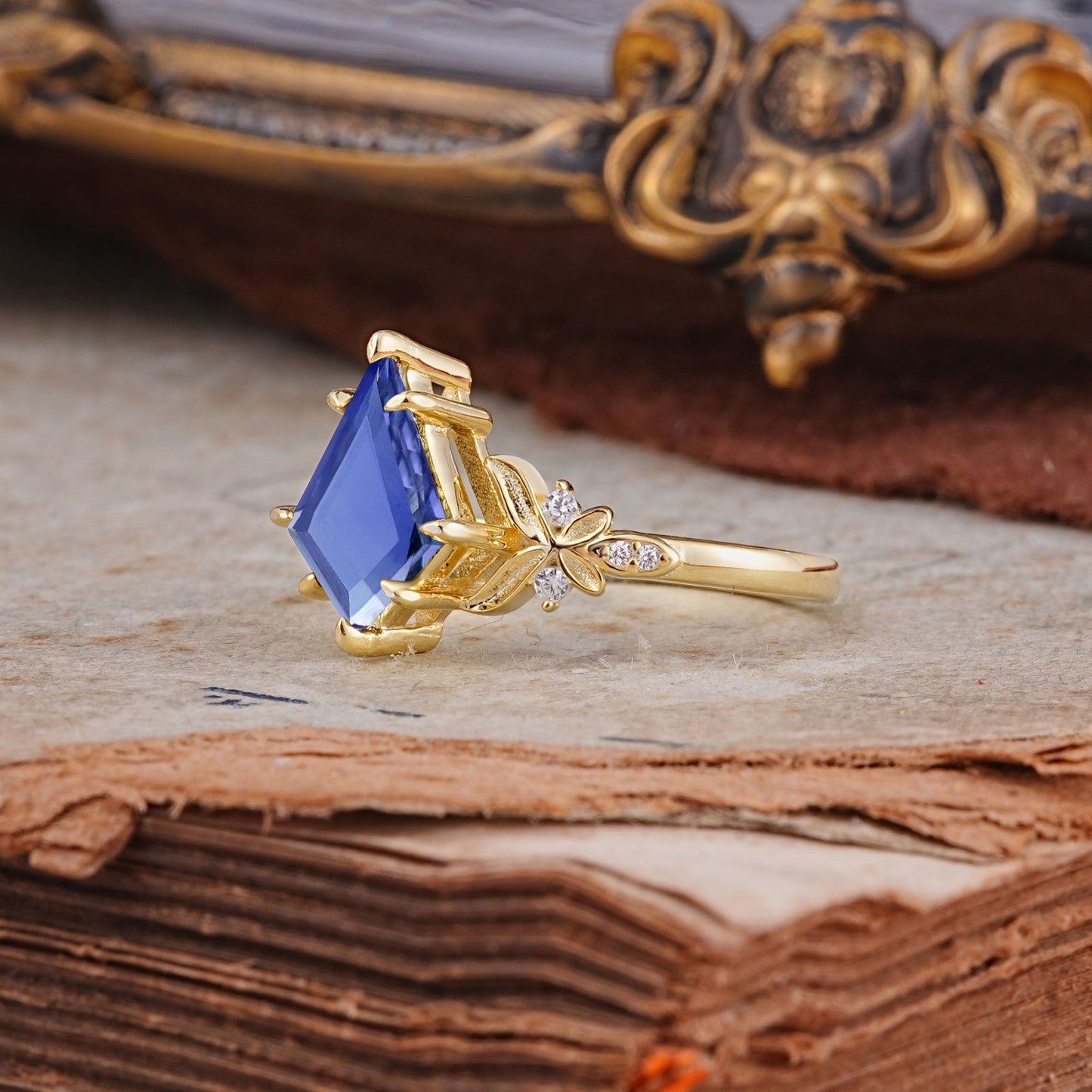 Luxury Nature-Inspired Kite-Cut Tanzanite Engagement Ring